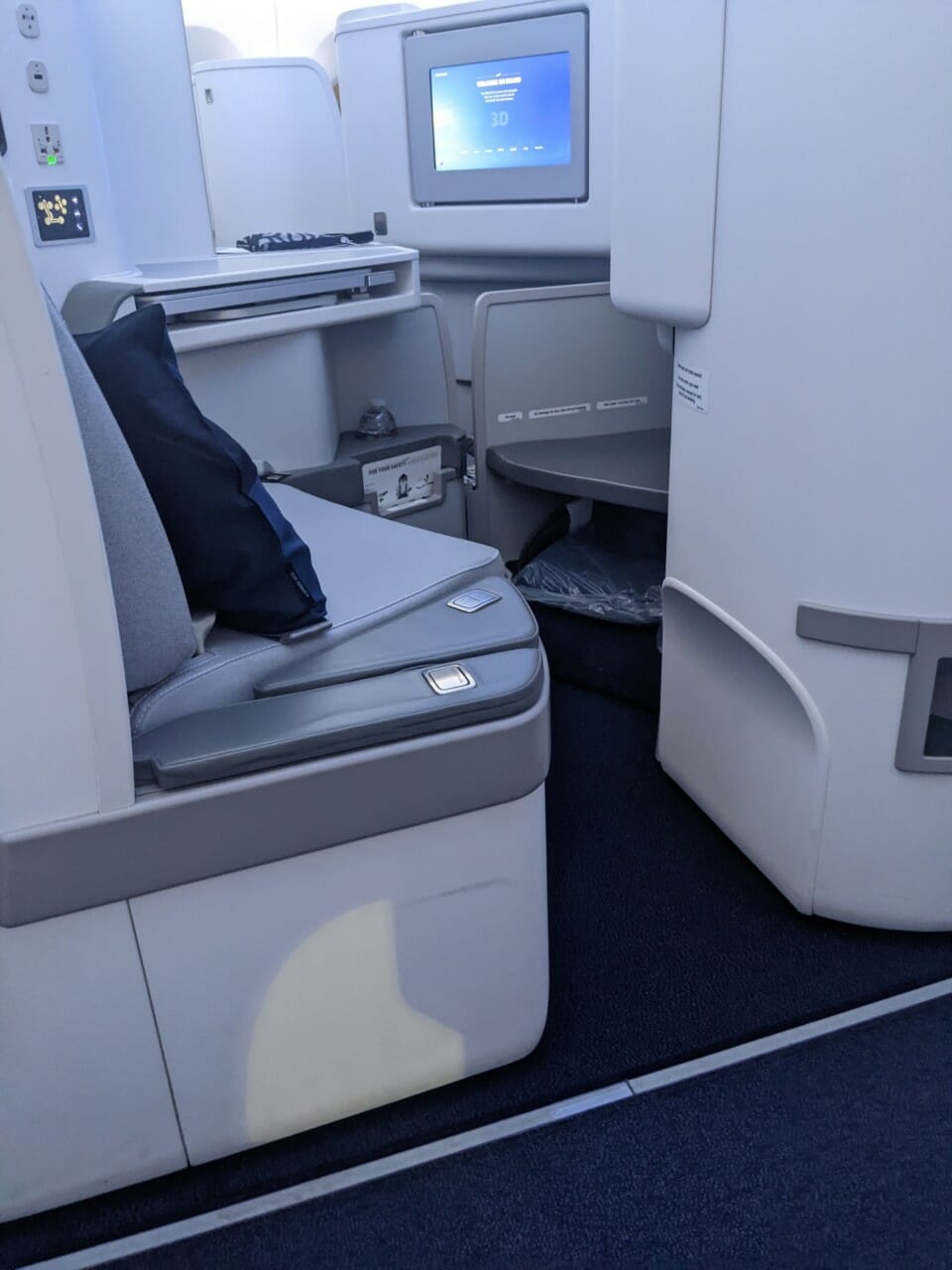 Review: Finnair Business Class A350 Los Angeles to Helsinki - Travel Codex