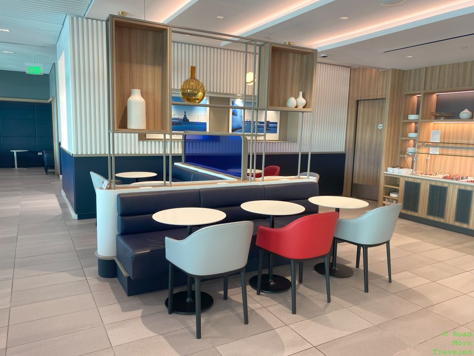 AF Lounge SFO - additional dining area seating