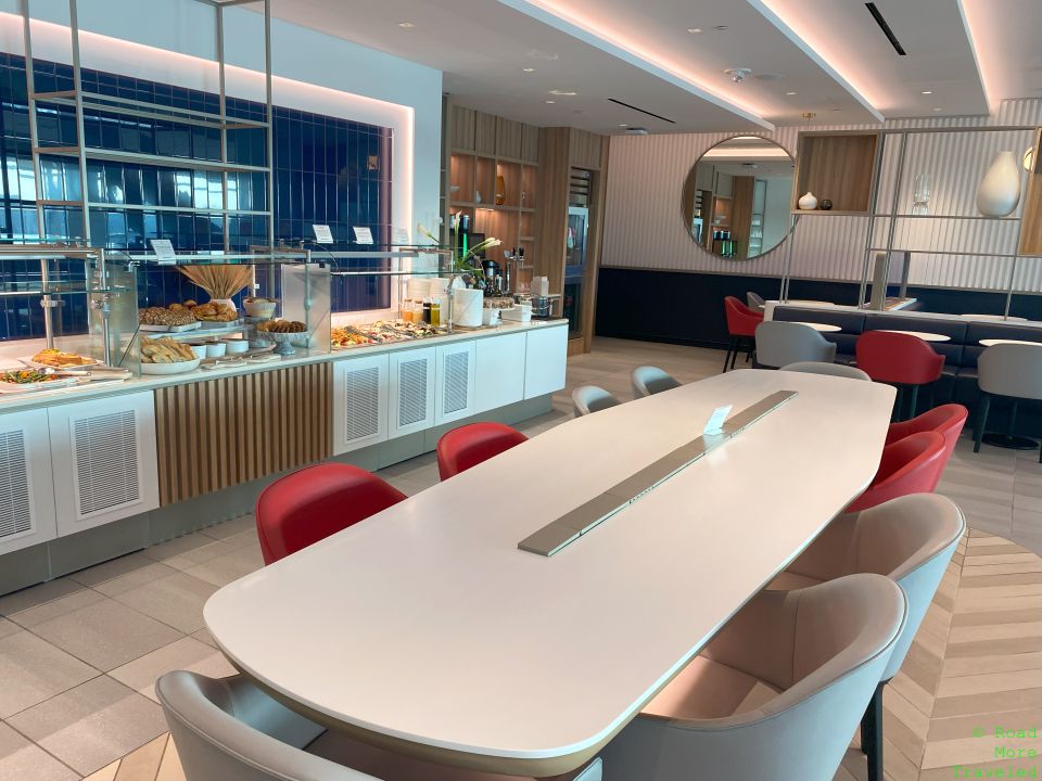 Air France Lounge San Francisco - dining table