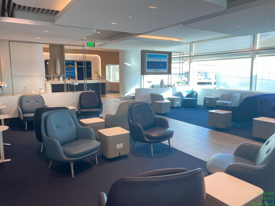 AF Lounge SFO second seating area - lounge seating