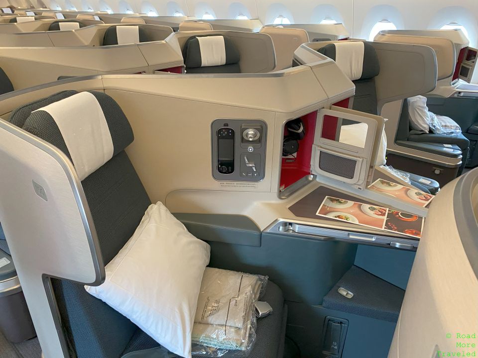 Cathay Pacific A350-1000 Business Class - cabin