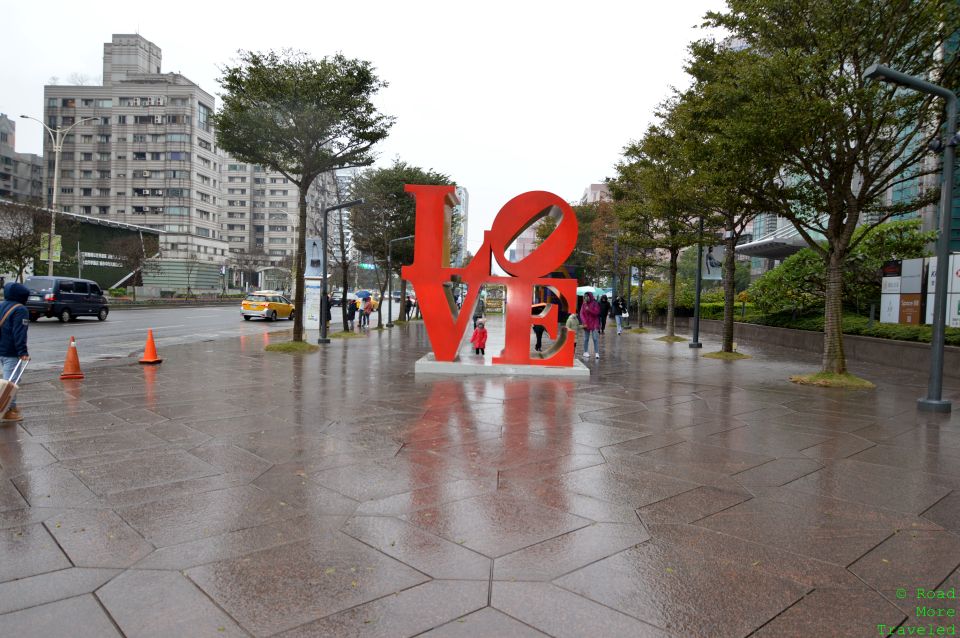 LOVE sculpture in front of Taipei 101