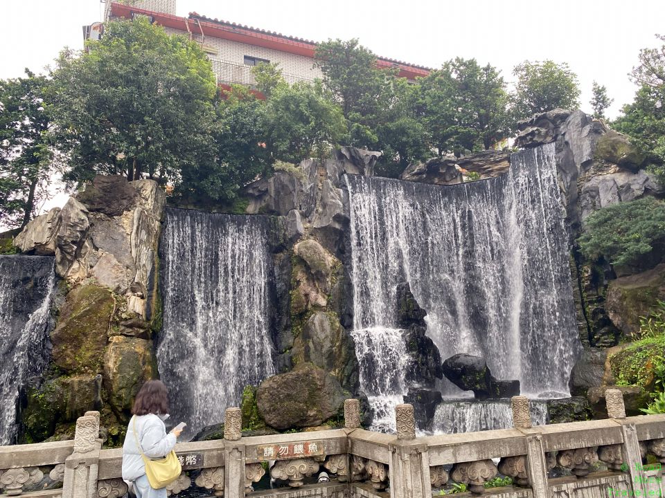 Longshan Temple waterfall