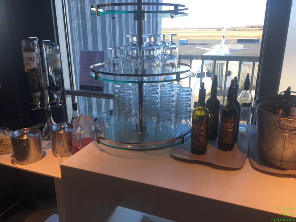 Liquor and wine, Aspire Lounge HEL Gate 27