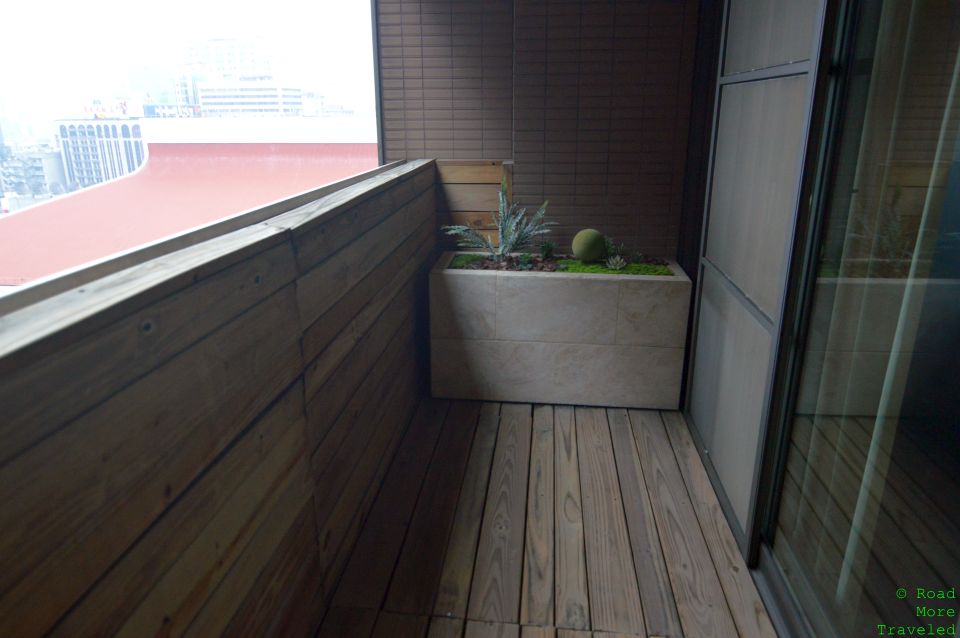 Palais de Chine Hotel Taipei guest room balcony