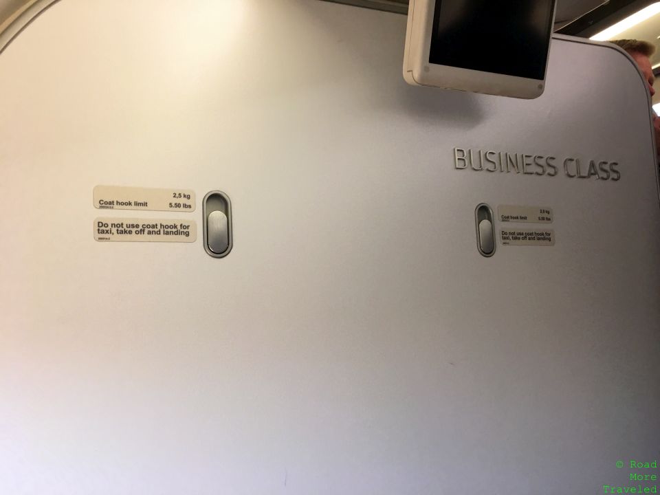 Finnair A319 Business Class bulkhead