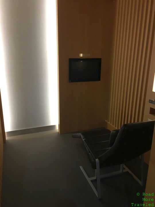 Air Canada Maple Leaf Lounge Frankfurt - relaxation room